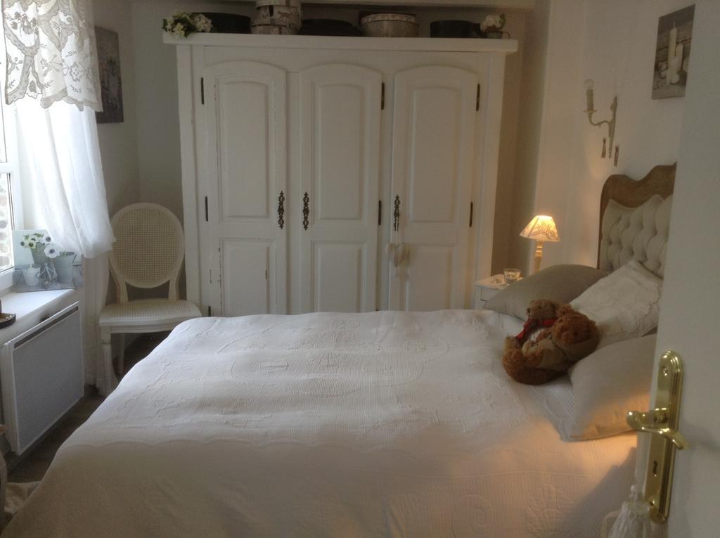 Lamaison Du Phare Honfleur Chambres D'Hotes Et Jacuzzi Prive Δωμάτιο φωτογραφία